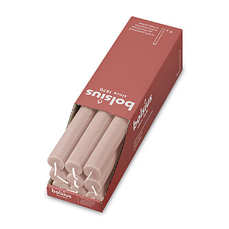Bolsius Rustik Haushaltskerzen 270/23 mm (9er Pack) - Nebliges Rosa Artikelvorschau Rustik Haushaltskerzen 270/23 mm (9er Pack) - Nebliges Rosa